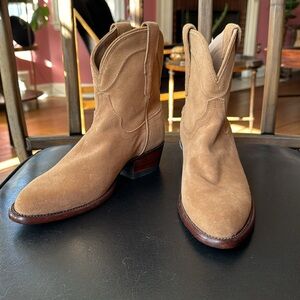 Tecovas the Lucy tan suede booties